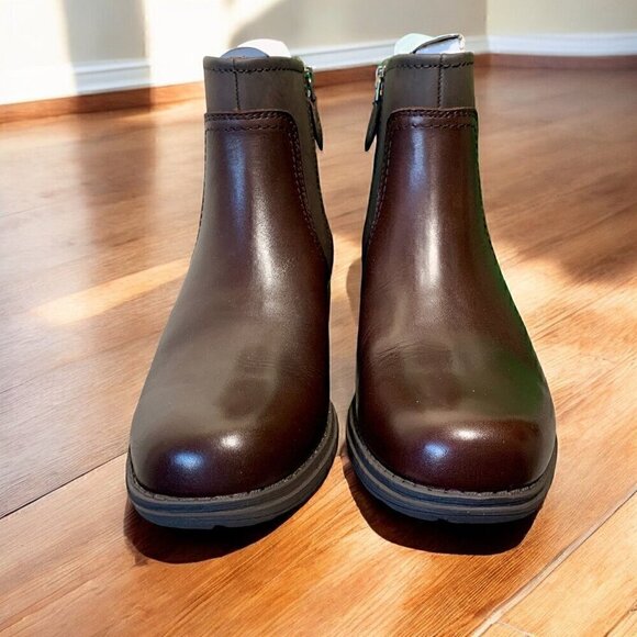 Eastland Women's Meander Ankle Boot Brown Leather Side Zip Western Size 9 NIB - Picture 6 of 13